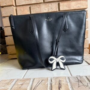 Kate Spade New York Classy Tote with Leather Bow Hangtag